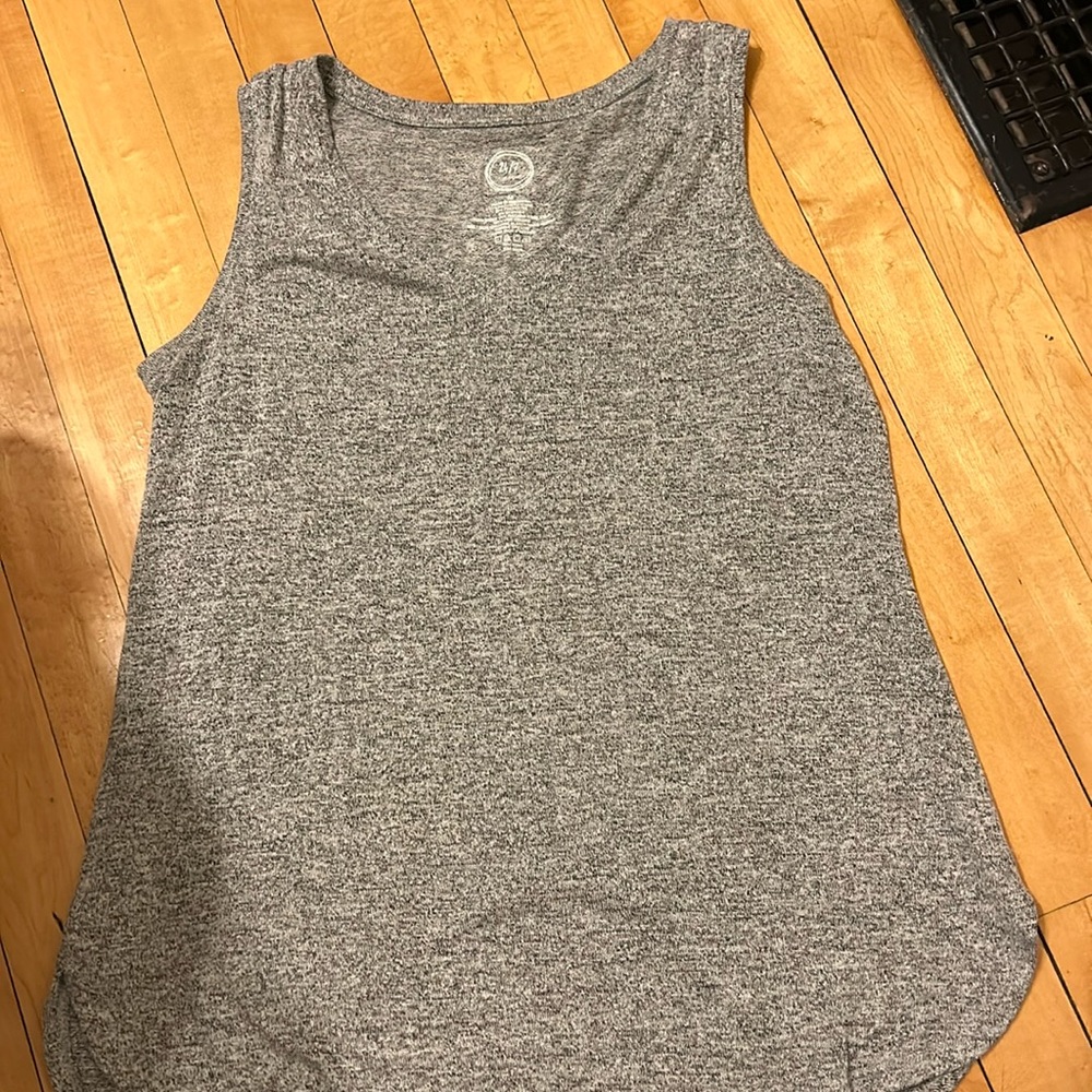 Maurices size medium grey tank top